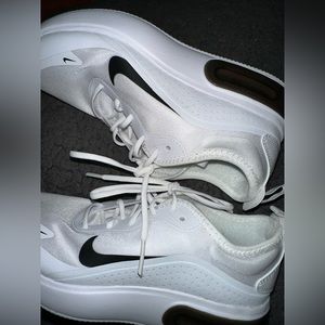 NEW: Nike Air Max Dia